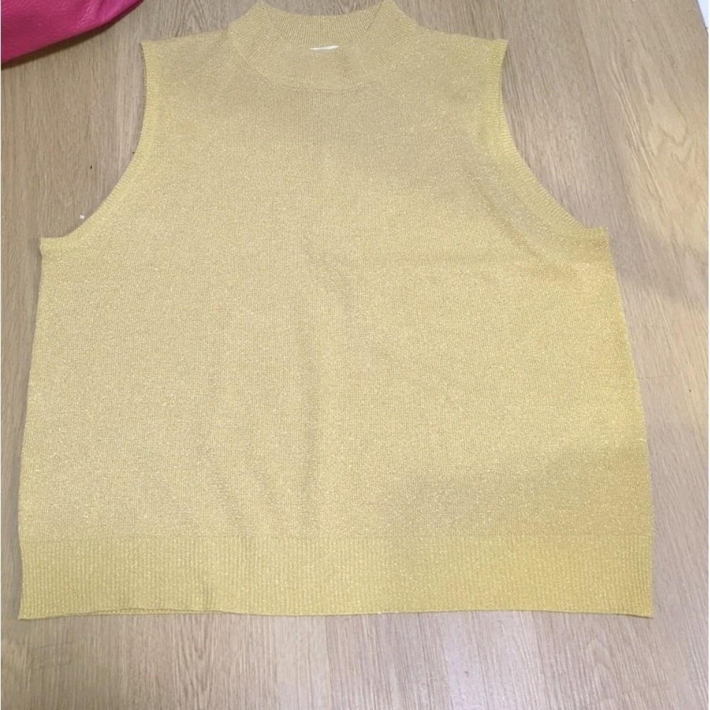 Maggie Barnes Gold Sweater Vest Sz XL